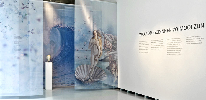 Der Eingang zur Ausstellung Der Eingang zur Ausstellung
